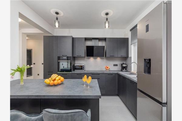 House K1, for 14 persons