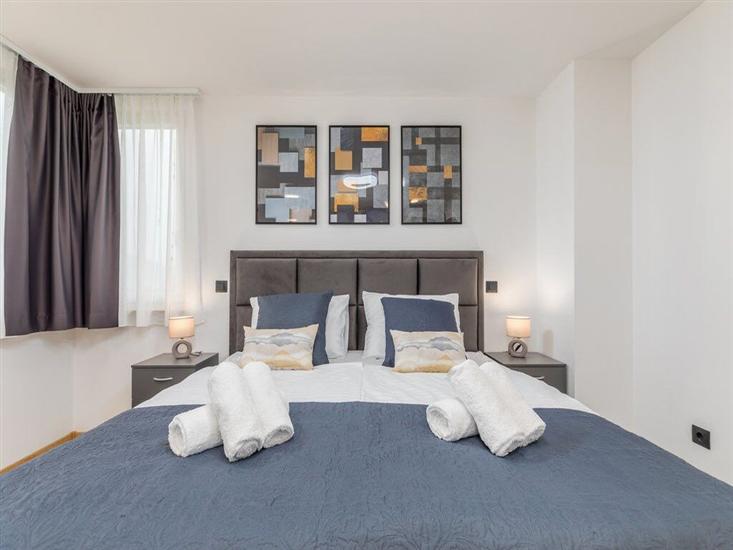 House K1, for 14 persons