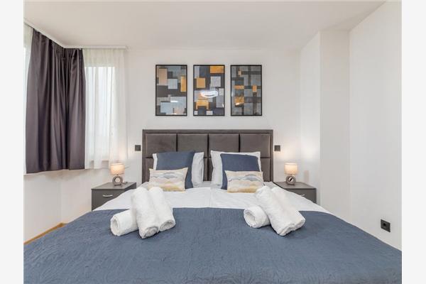 House K1, for 14 persons