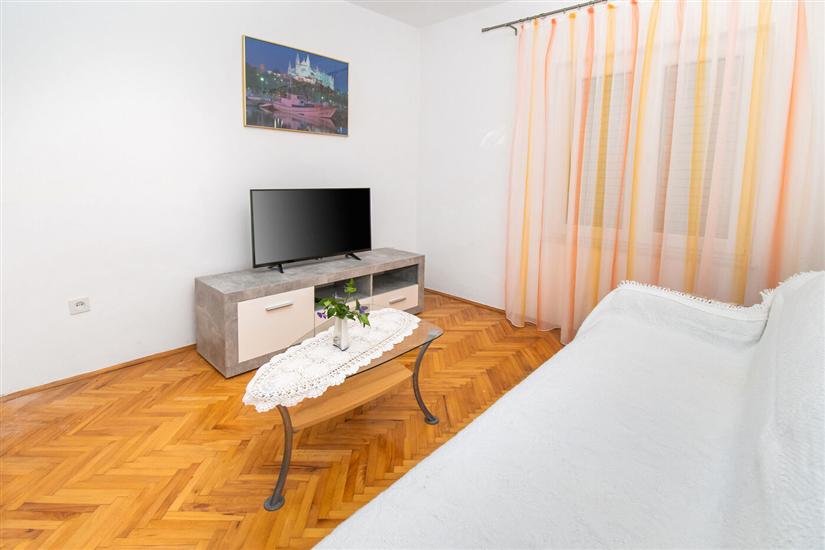 Apartment A1, for 5 persons