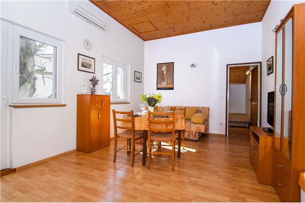 Apartment A2, for 4 persons