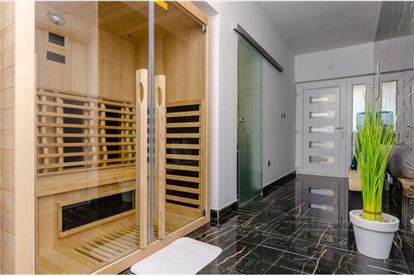 Room S1, for 2 persons