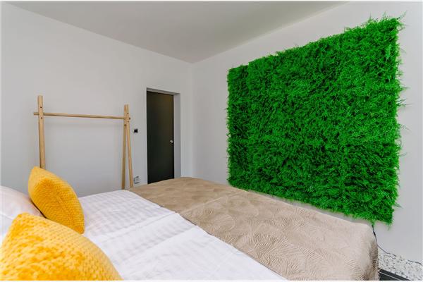 Room S1, for 2 persons