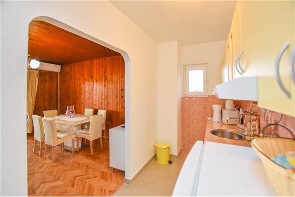 Apartment A1, for 5 persons