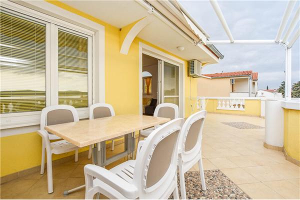 Apartment A2, for 4 persons