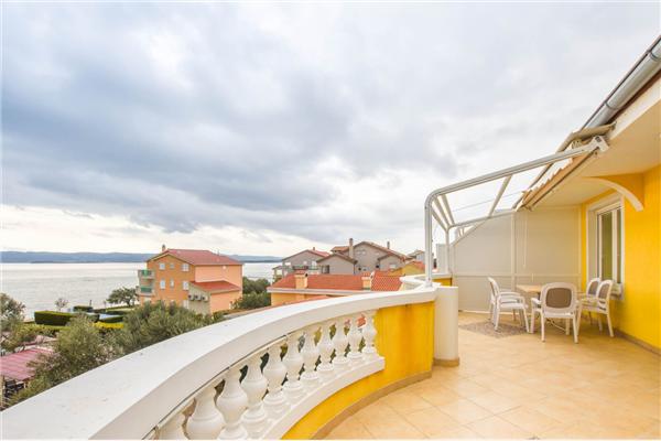 Apartment A2, for 4 persons