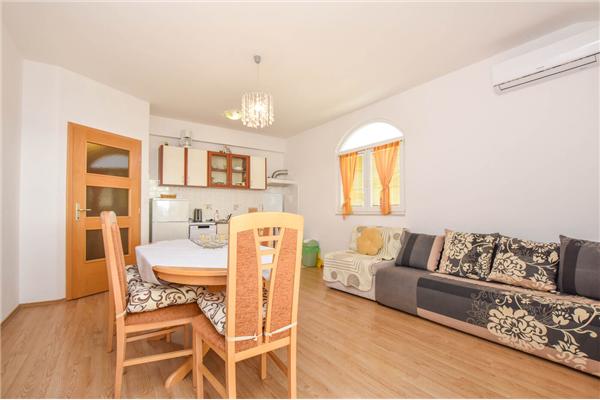 Apartment A2, for 4 persons