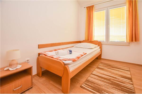 Apartment A2, for 4 persons