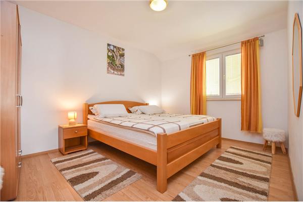 Apartment A2, for 4 persons