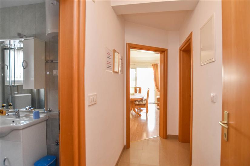 Apartment A2, for 4 persons