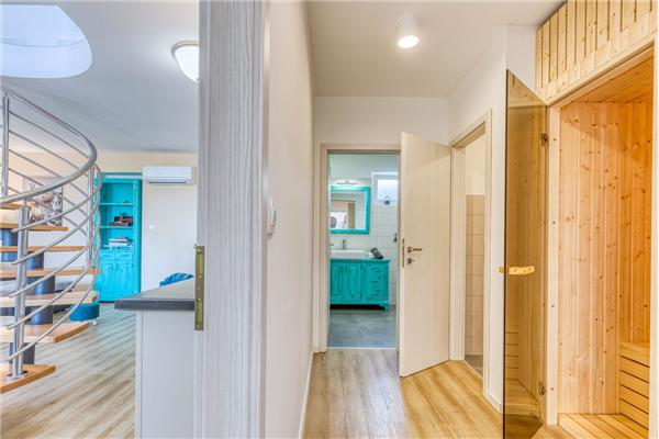 House K1, for 9 persons