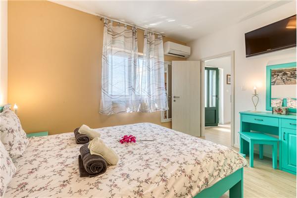 House K1, for 9 persons