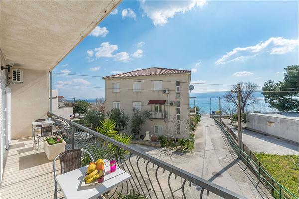 Apartment A4, for 5 persons