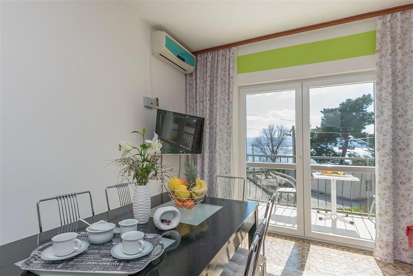 Apartment A4, for 5 persons