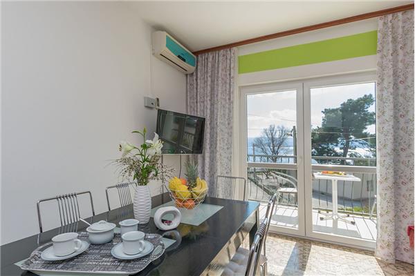 Apartment A4, for 5 persons