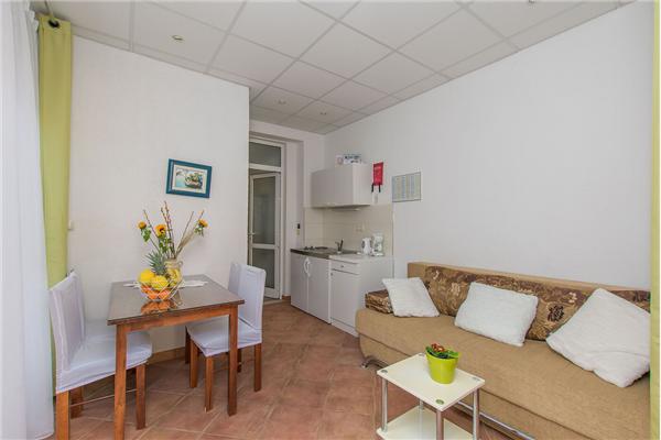 Apartment A7, for 4 persons