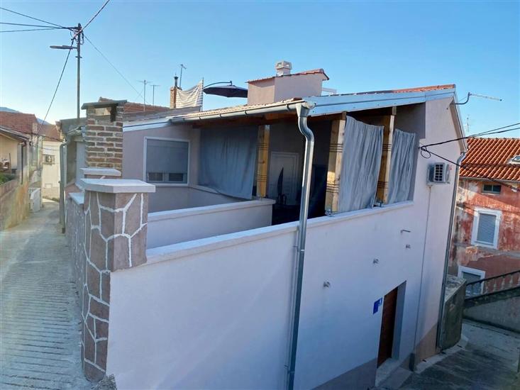 House Roko and Karla