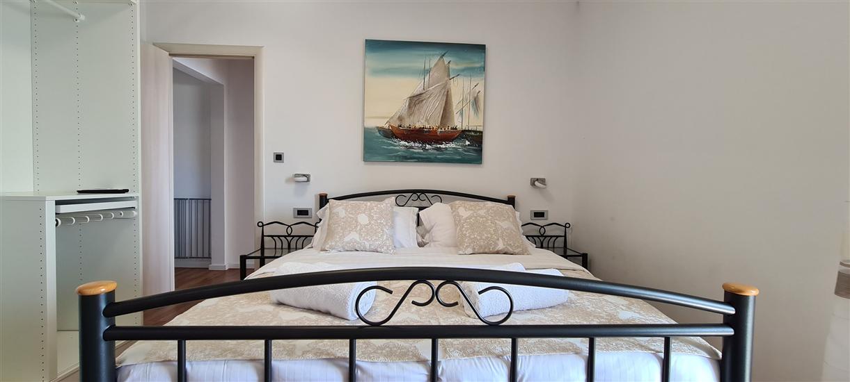 House K1, for 8 persons