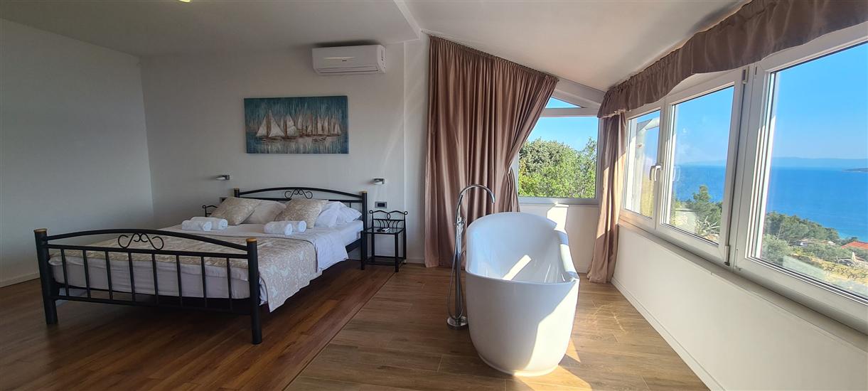 House K1, for 8 persons