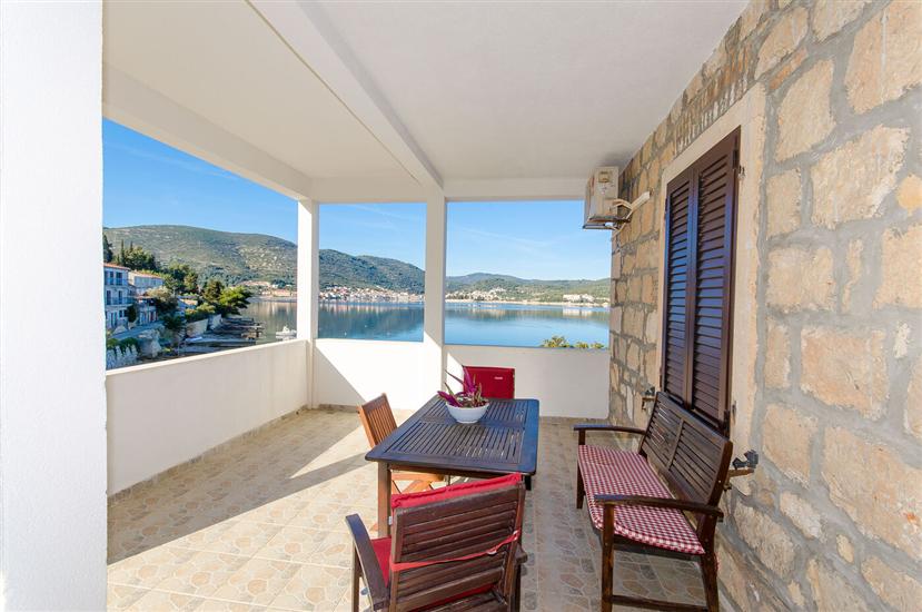 Apartman A2, na 3 osebe