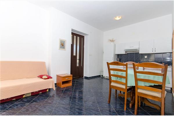 Apartman A4, na 3 osebe