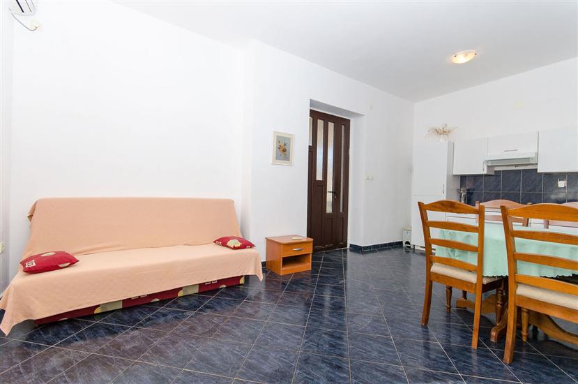 Apartman A4, na 3 osebe