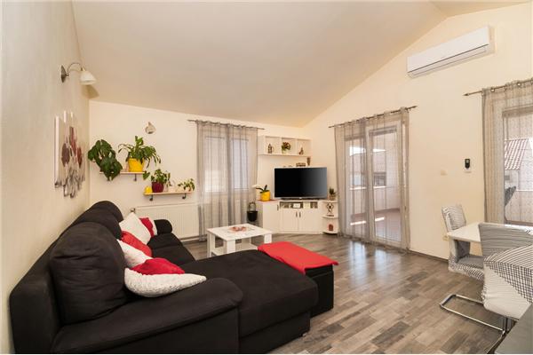 Apartment A2, for 7 persons