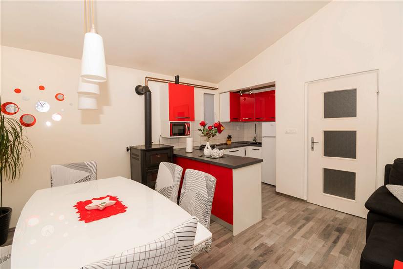 Apartment A2, for 7 persons