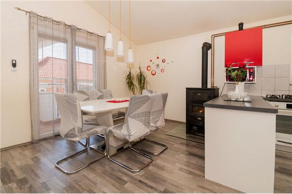 Apartment A2, for 7 persons