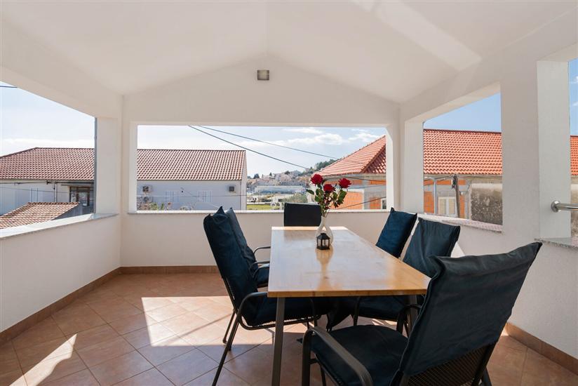 Apartment A2, for 7 persons