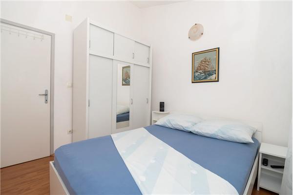 Apartment A2, for 7 persons