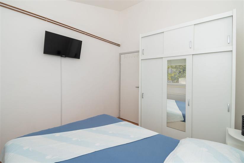 Apartment A2, for 7 persons