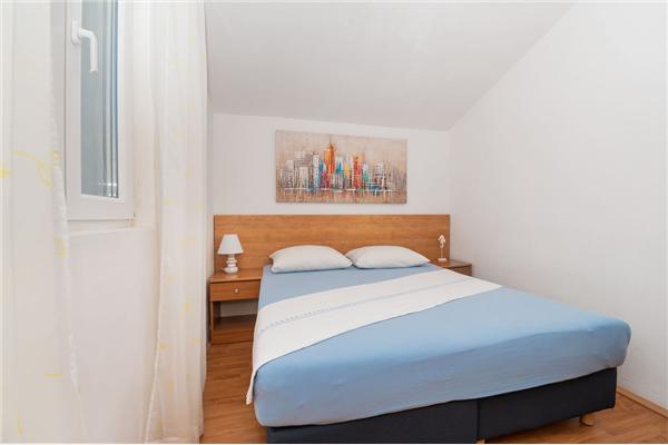 Apartment A2, for 7 persons