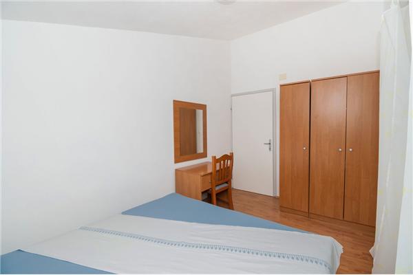 Apartment A2, for 7 persons