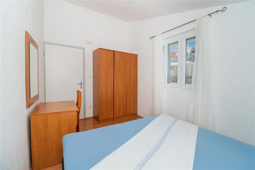 Apartment A2, for 7 persons