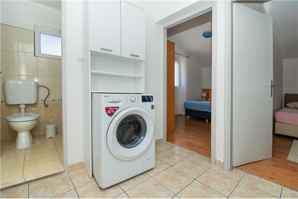 Apartment A2, for 7 persons