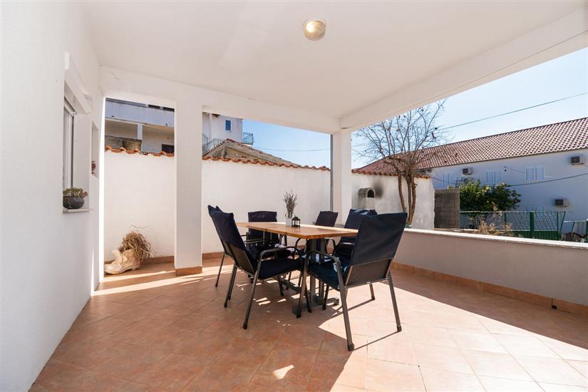 Apartment A1, for 5 persons