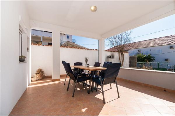 Apartment A1, for 5 persons