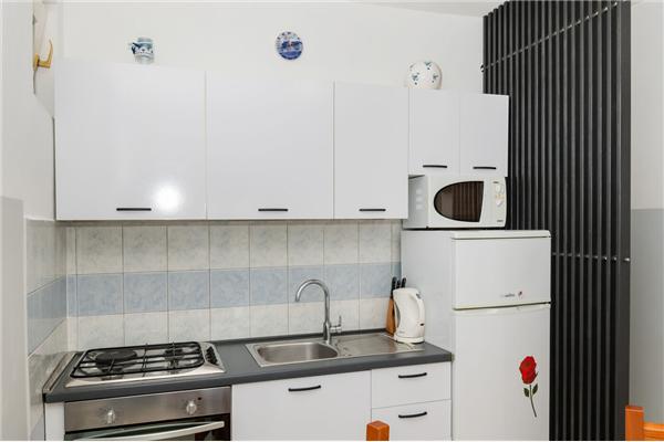 Apartment A1, for 5 persons