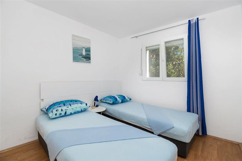 Apartment A1, for 5 persons