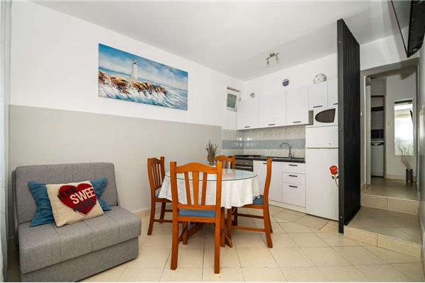 Apartment A1, for 5 persons