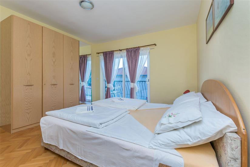 Apartment A3, for 6 persons
