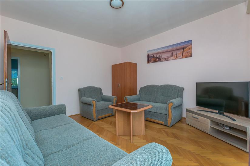 Apartment A3, for 6 persons