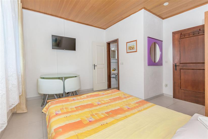 Apartment A4, for 4 persons