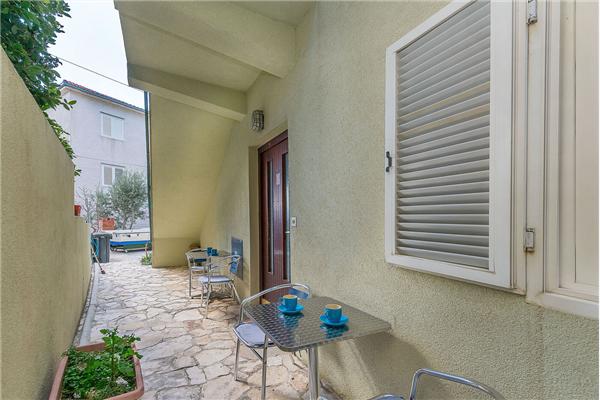 Apartment A4, for 4 persons