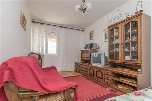 Apartment A1, for 5 persons