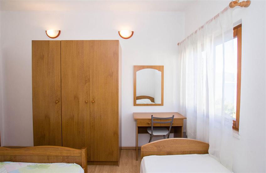 Apartment A1, for 5 persons