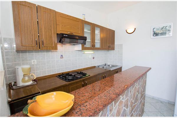 Apartment A1, for 5 persons