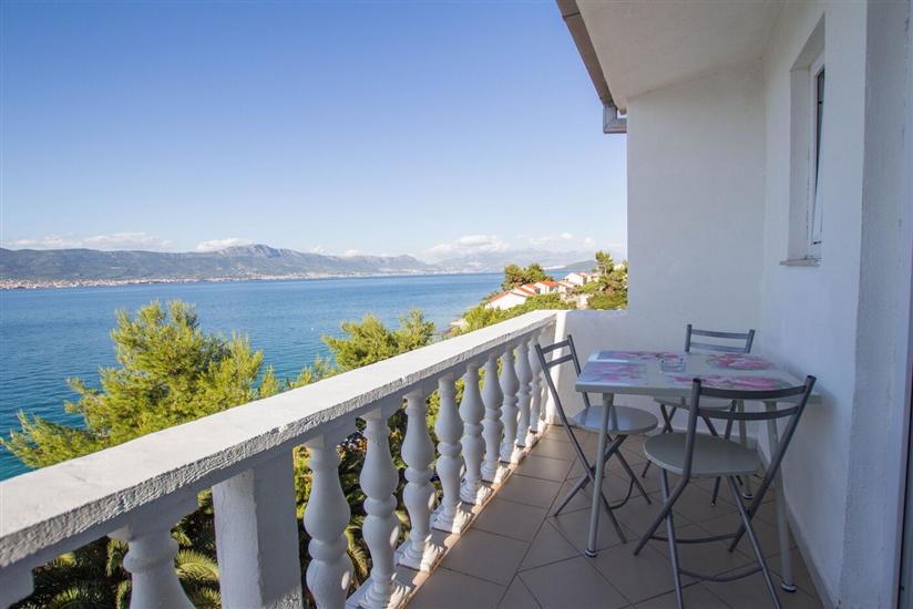 Apartment A1, for 5 persons