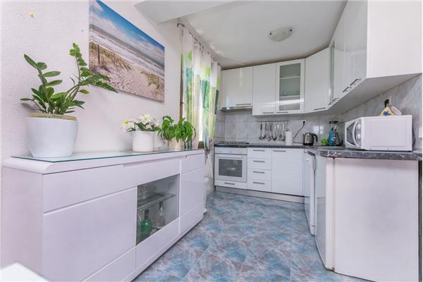 Apartment A5, for 6 persons